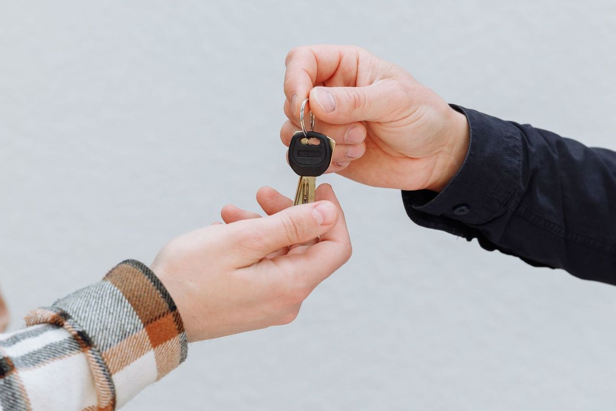 Debt Consolidation Programs — keys handed over at closing