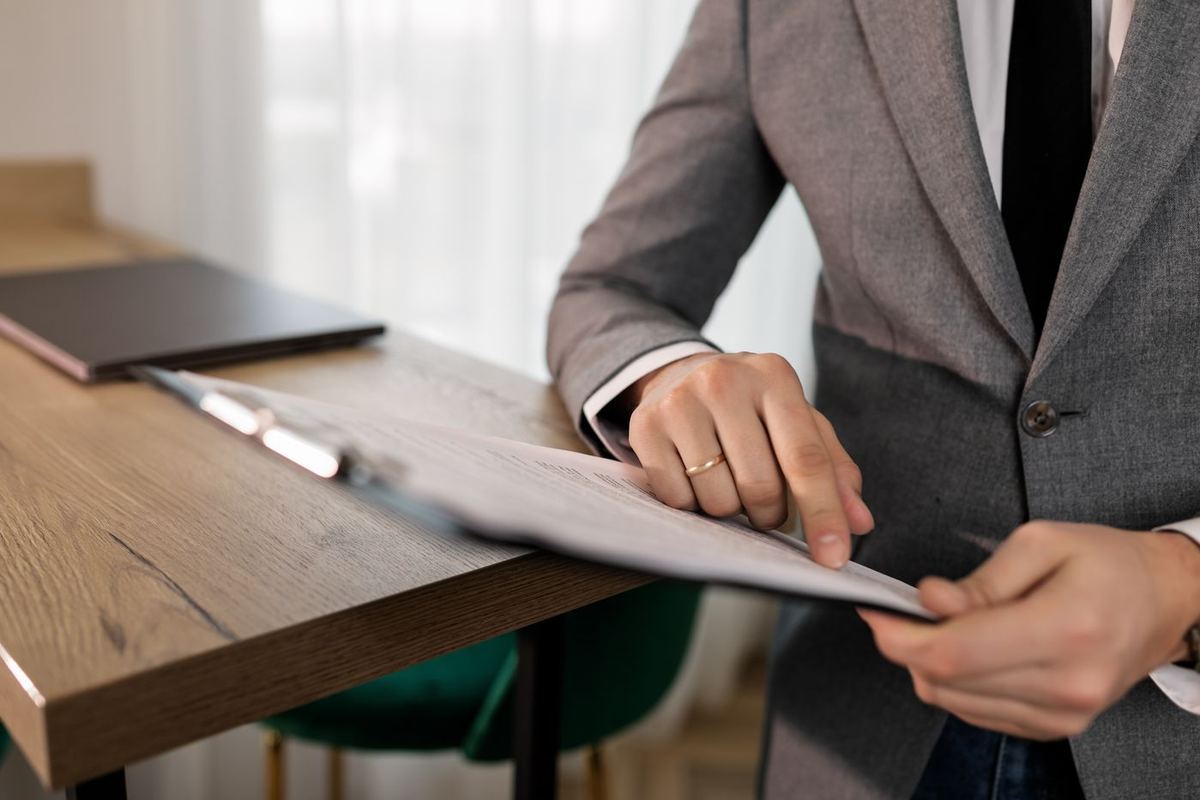 Loan Credit Repair — Franklin, WV Loan Credit Repair in Franklin, WV — reading through account documents